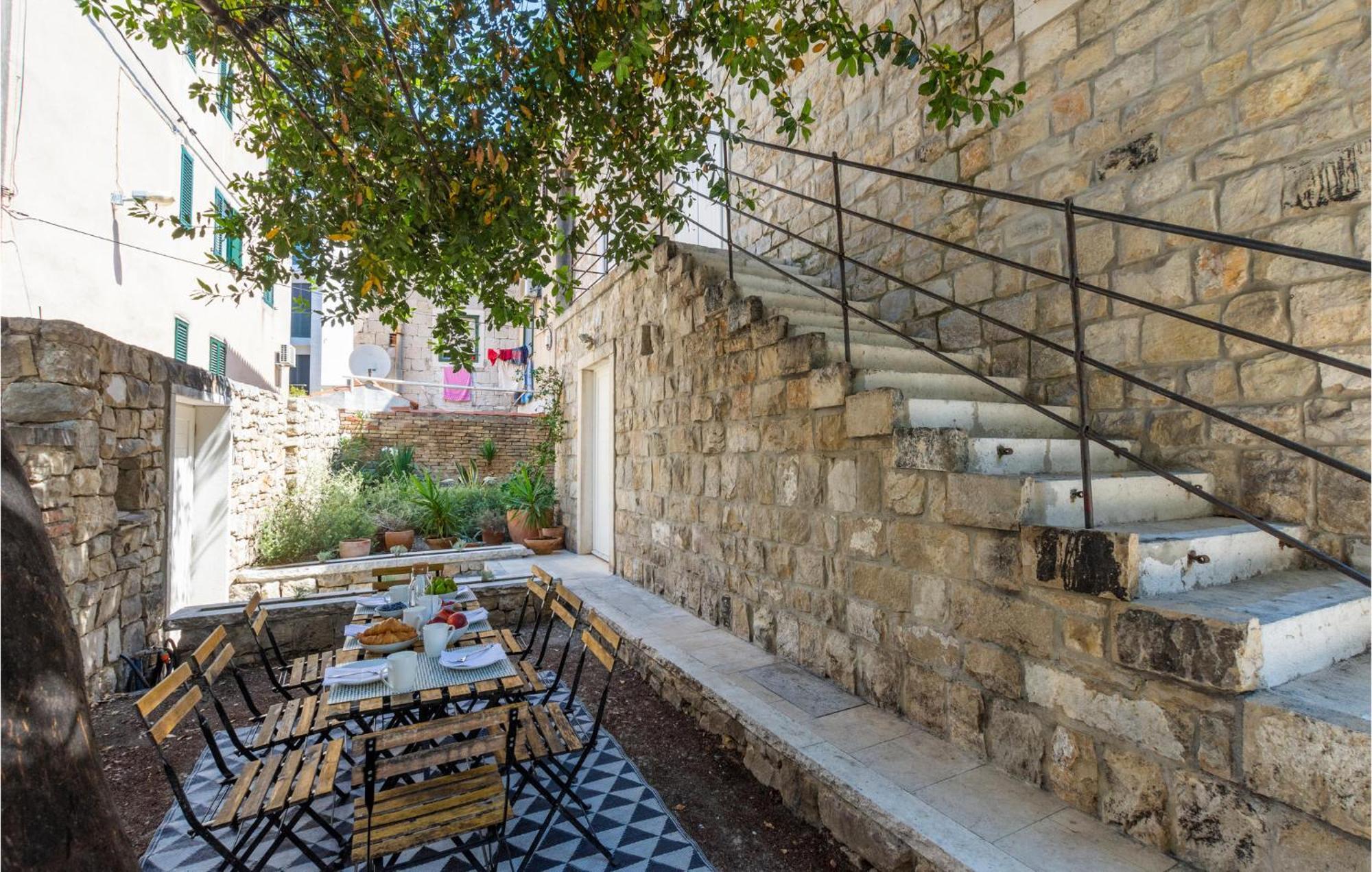 Stunning Home In Split With Outdoor Swimming Pool Exterior photo